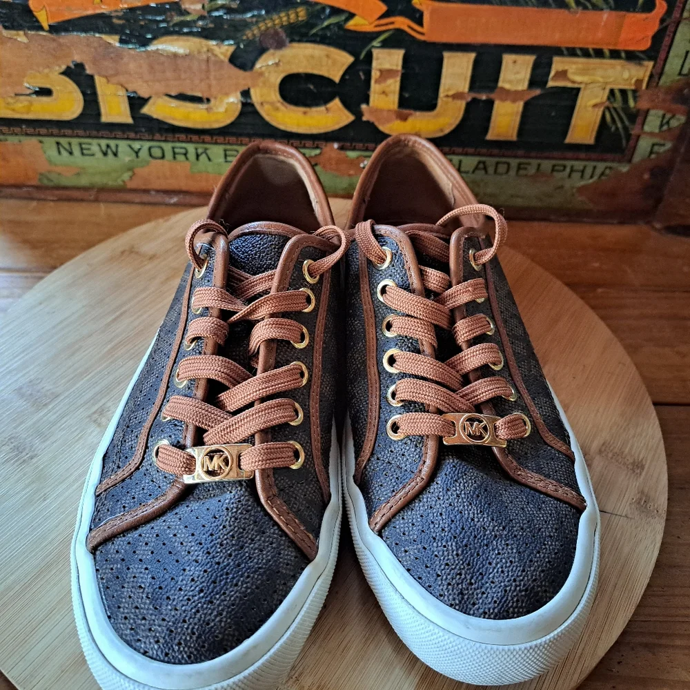Michael Kors Boerum Sneakers Women's Size 8 Brown MK Logo Signature Casual
